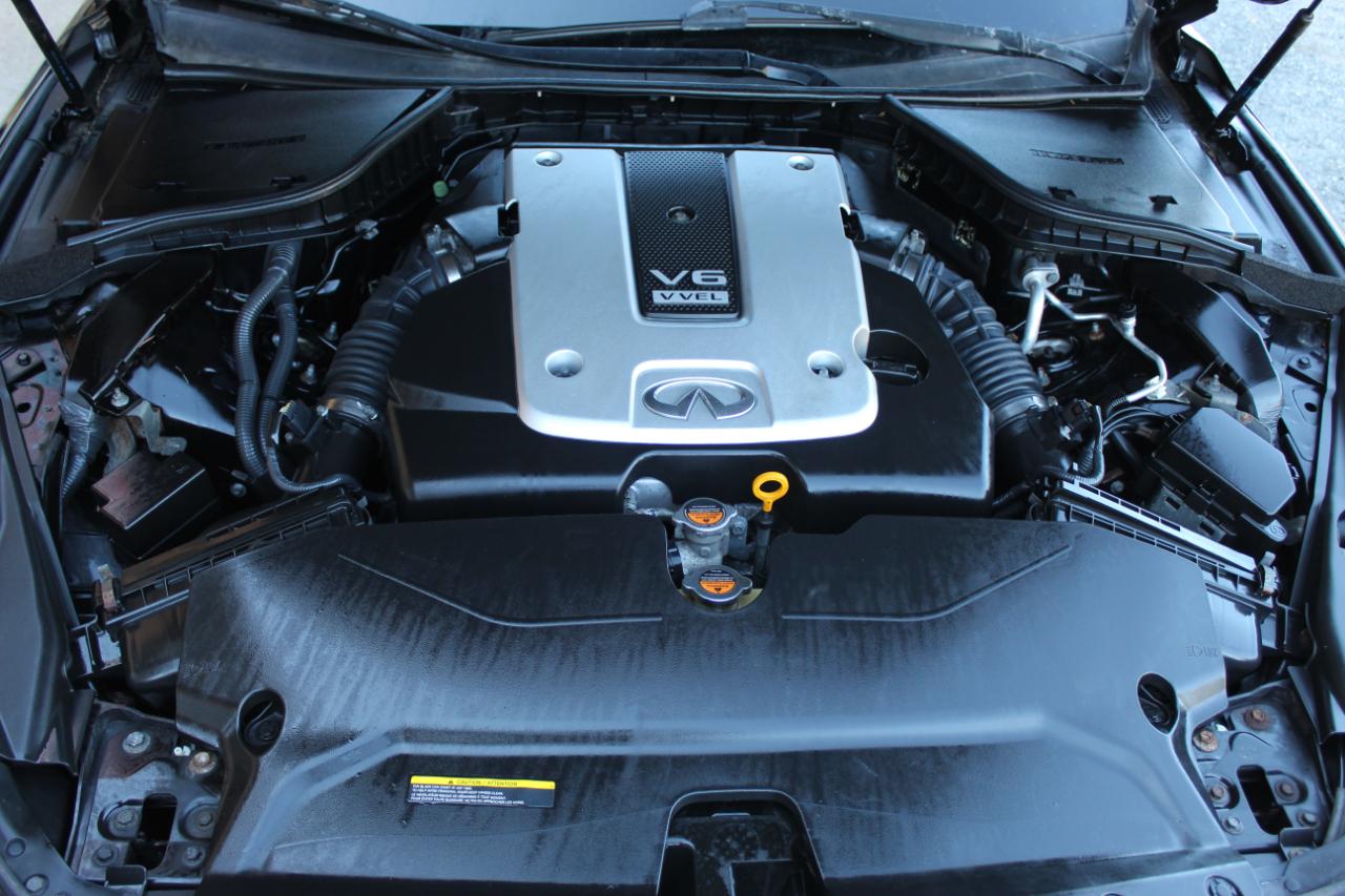 Infiniti Q50 Premium AWD 2014