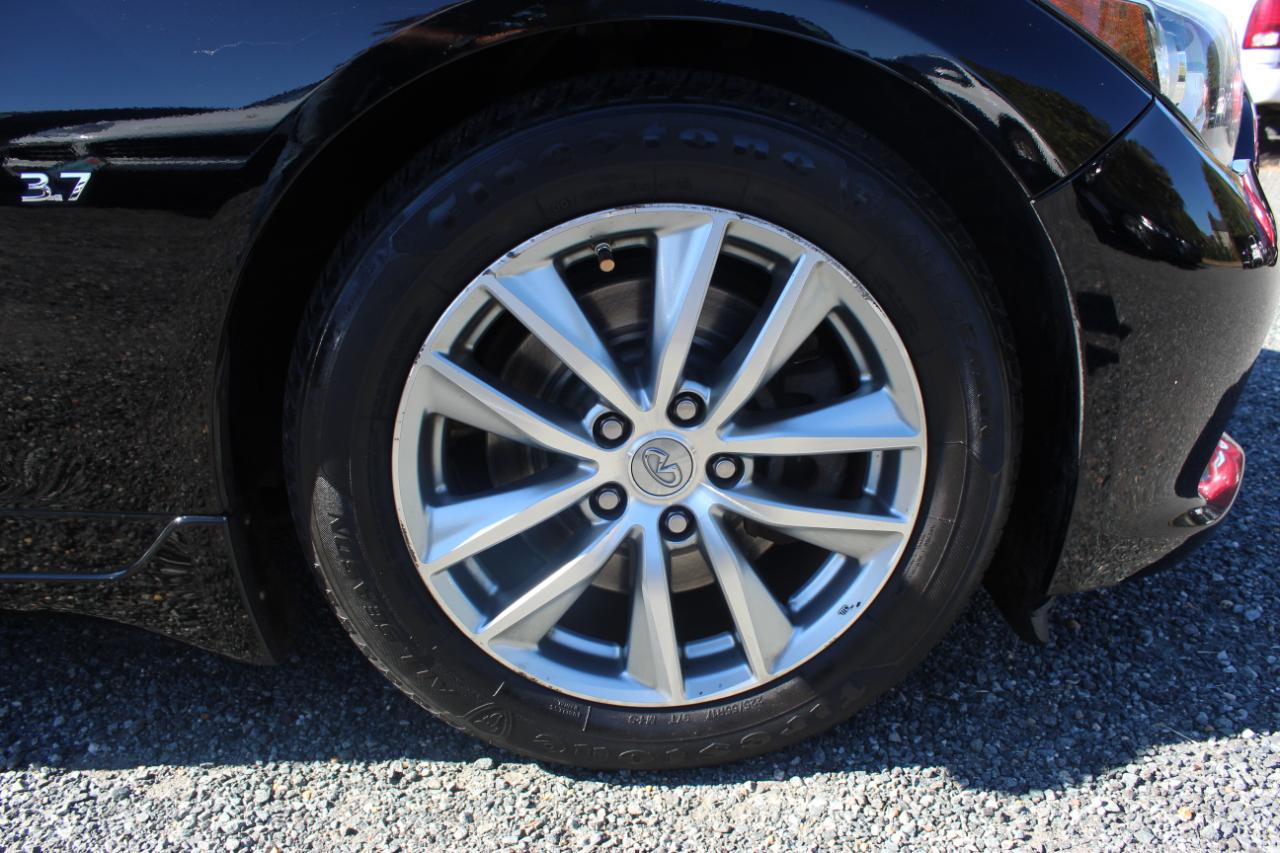 Infiniti Q50 Premium AWD 2014