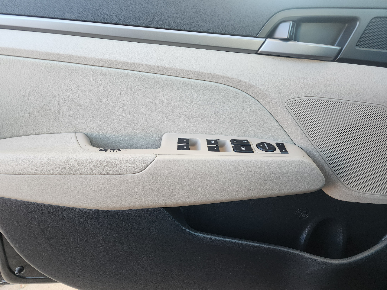 Hyundai Elantra Value Edition 2.0L Auto (Alabama) 2017