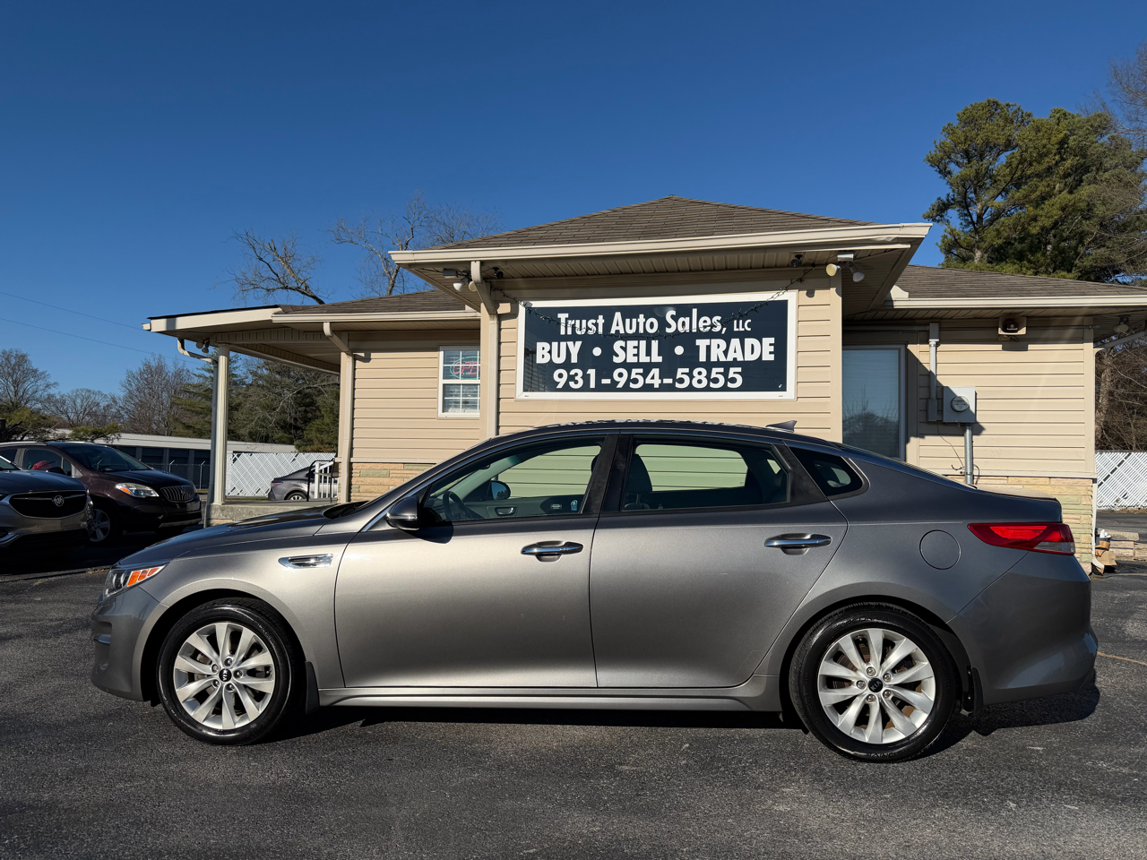 2016 Kia Optima EX's photo