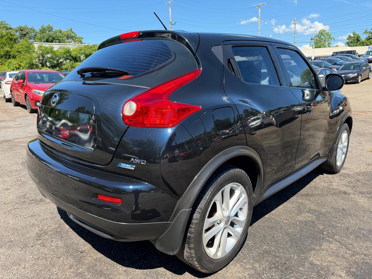 Nissan Juke S AWD 2013