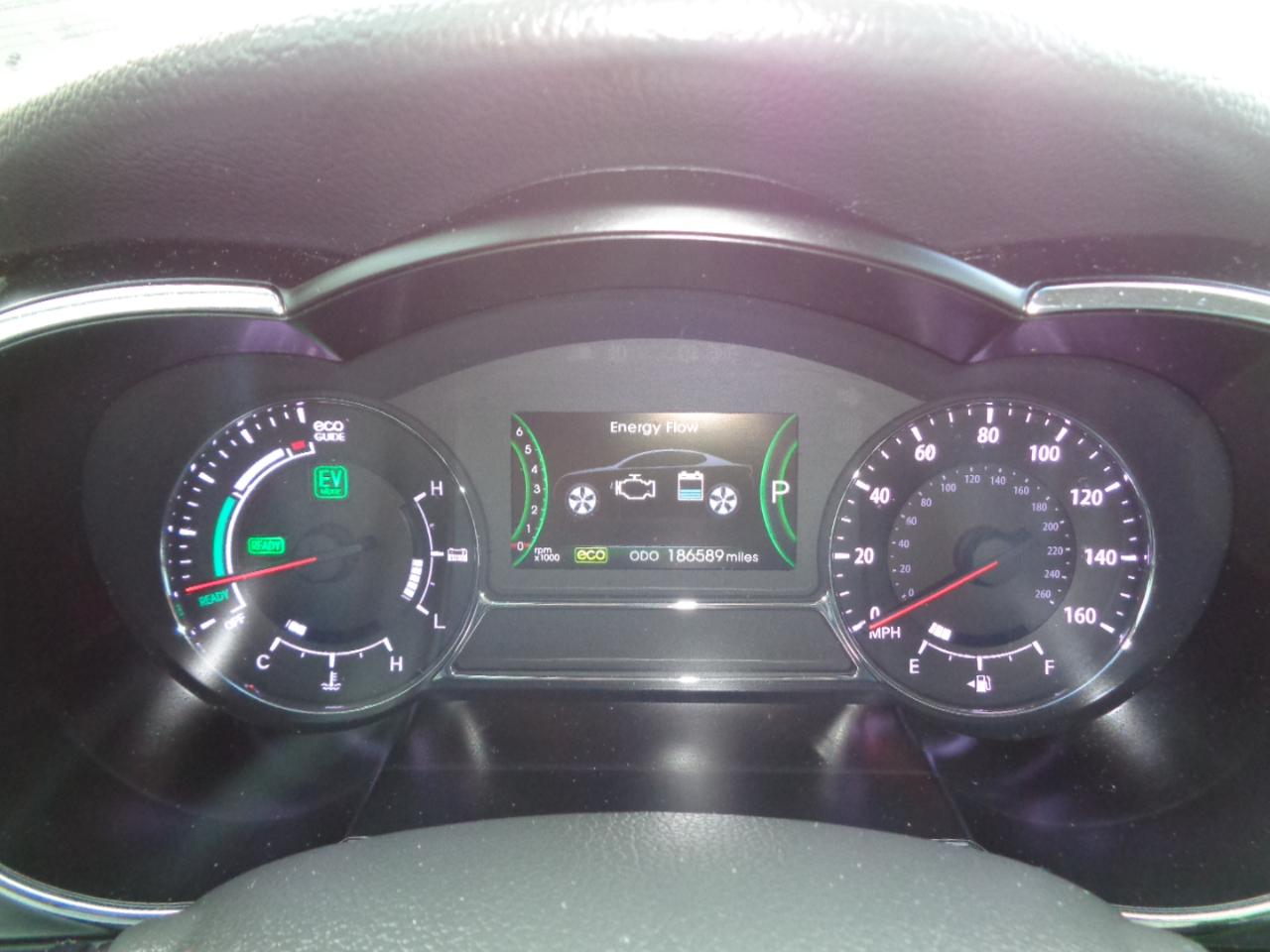 Kia Optima Hybrid Sedan 2012