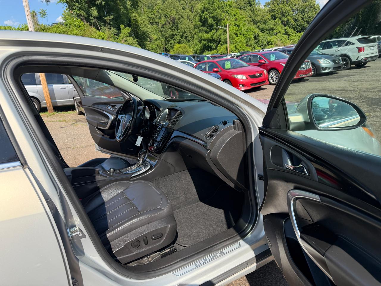 Buick Regal CXL 2011