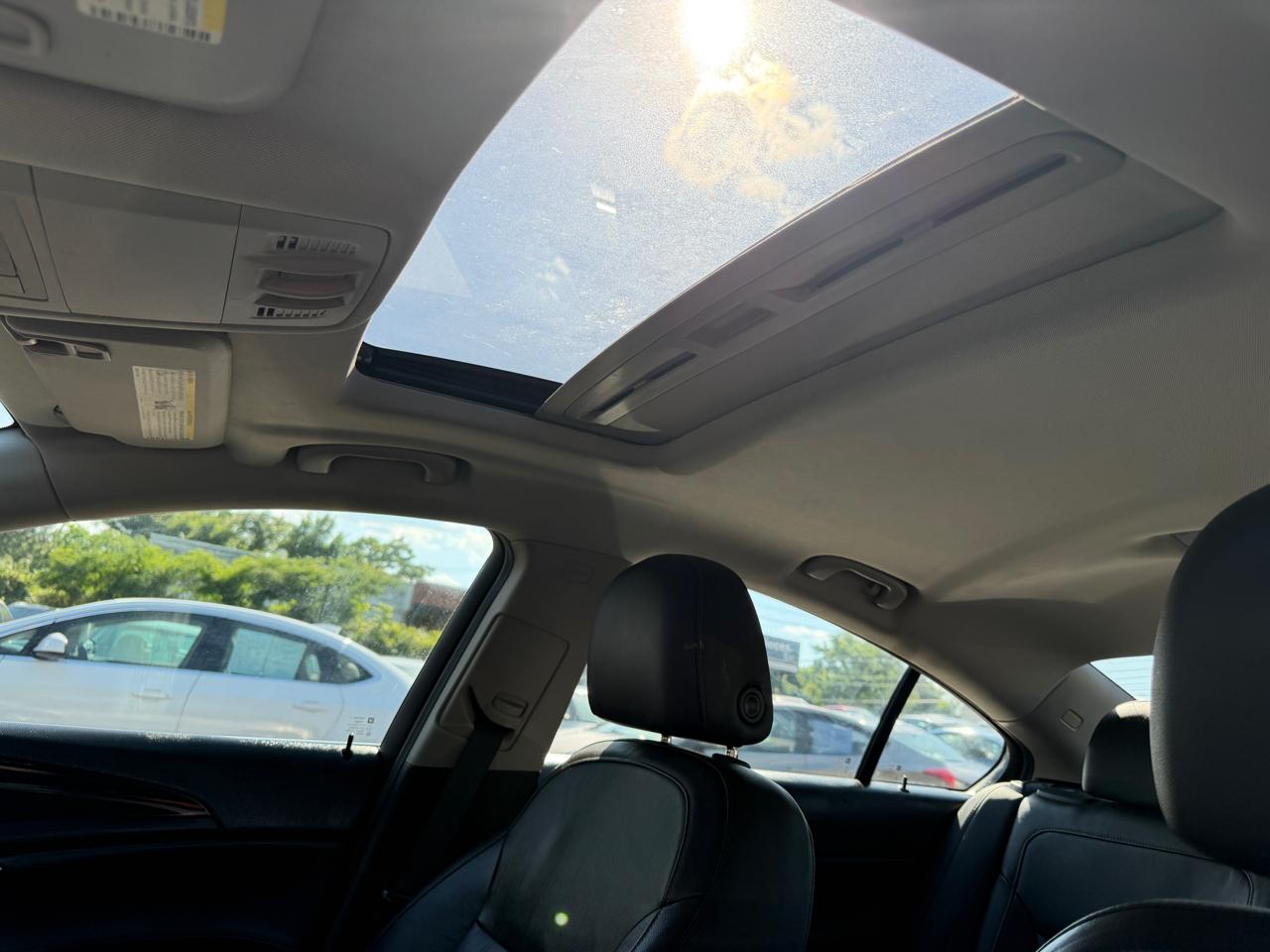 Buick Regal CXL 2011