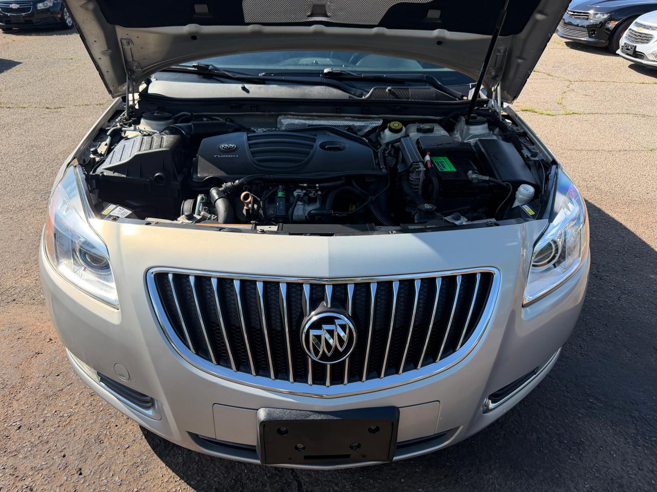 Buick Regal CXL 2011