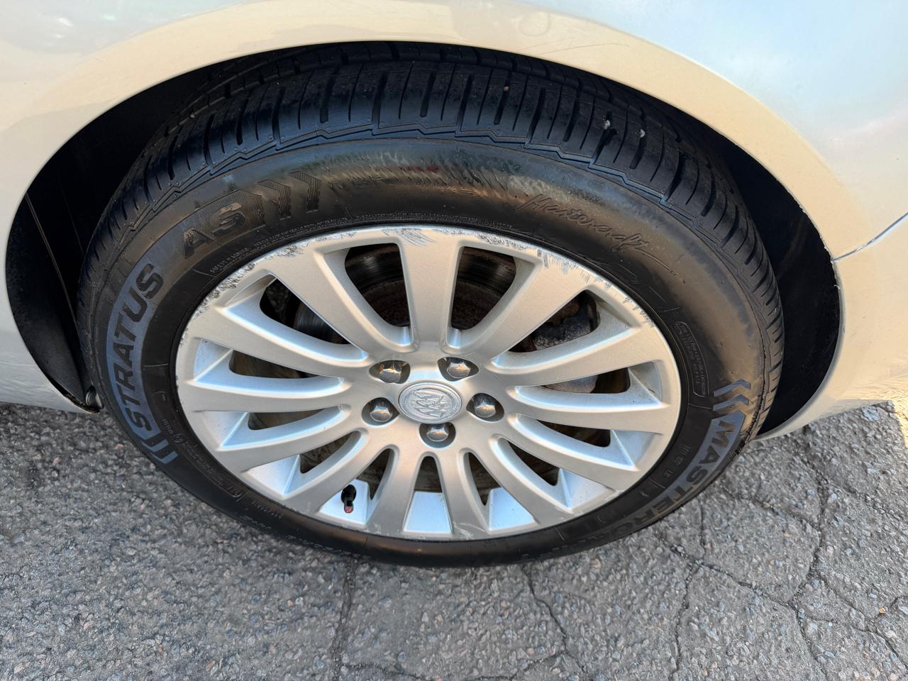 Buick Regal CXL 2011