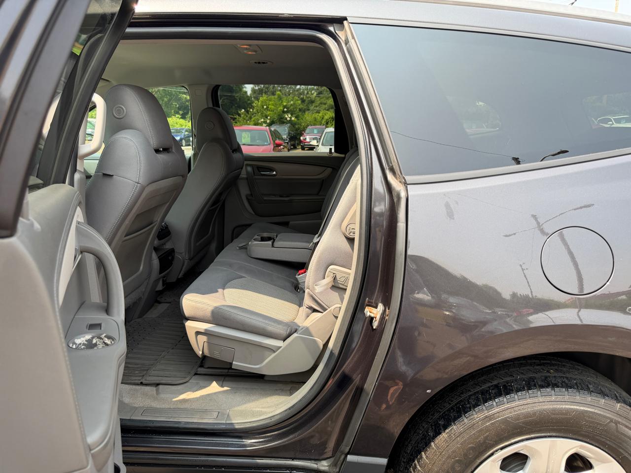 Chevrolet Traverse LS 2015