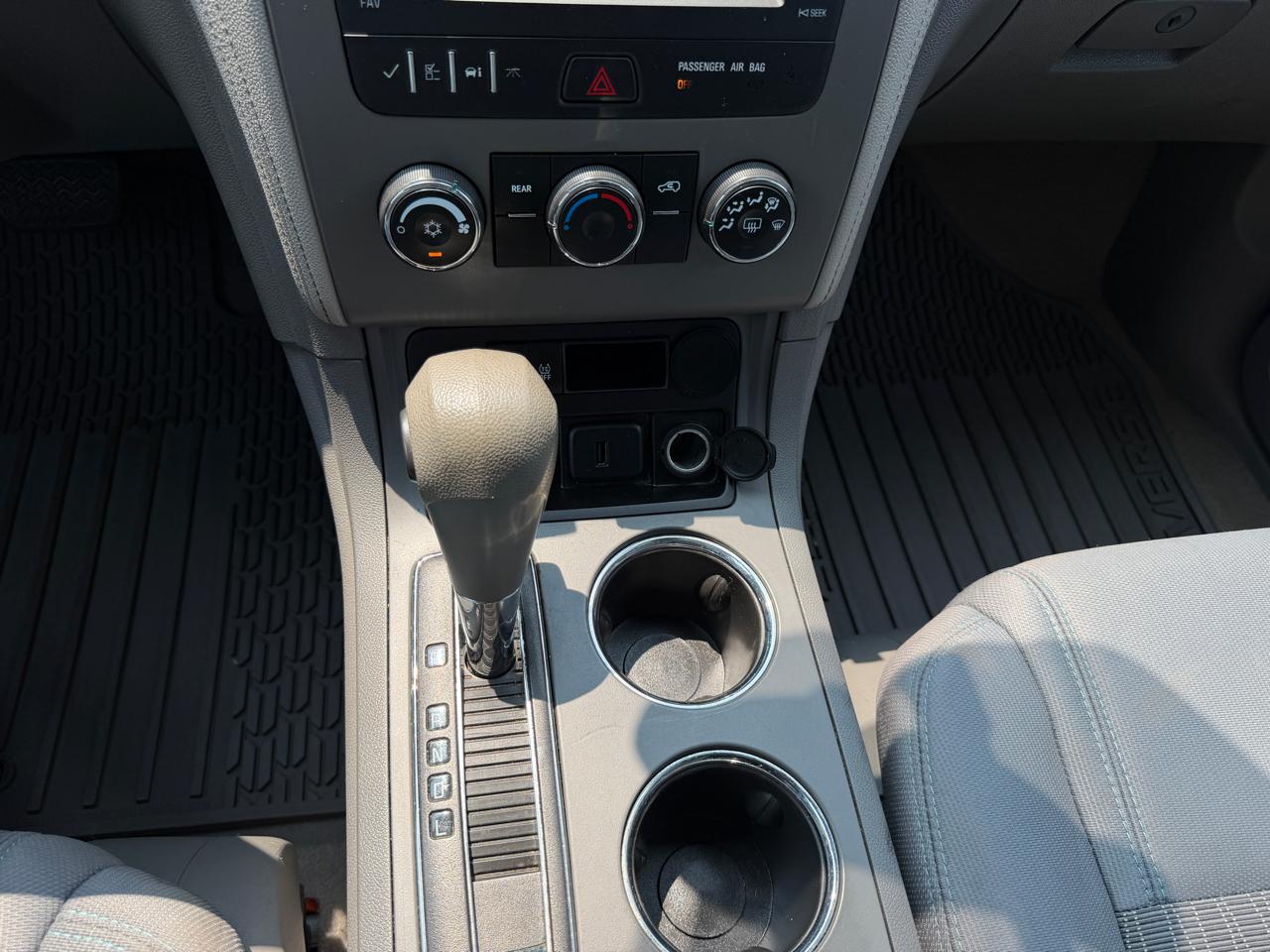 Chevrolet Traverse LS 2015