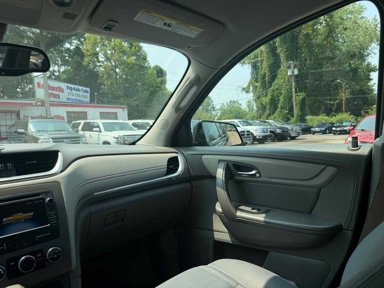 Chevrolet Traverse LS 2015