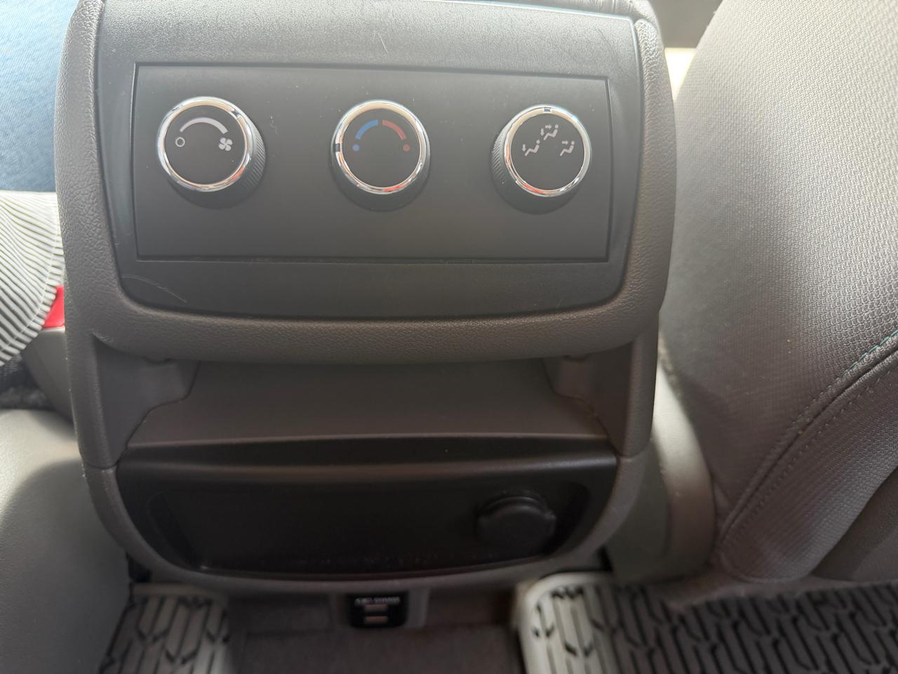 Chevrolet Traverse LS 2015
