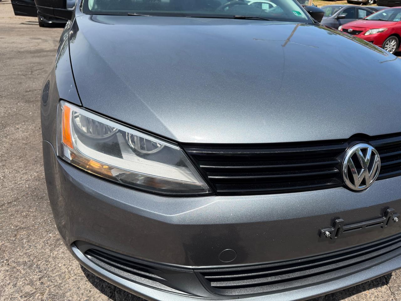 Volkswagen Jetta S 2014