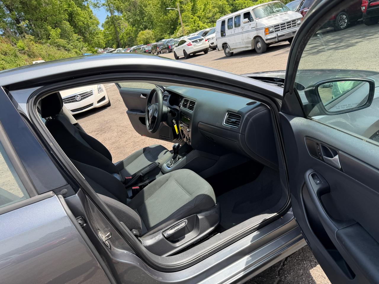 Volkswagen Jetta S 2014
