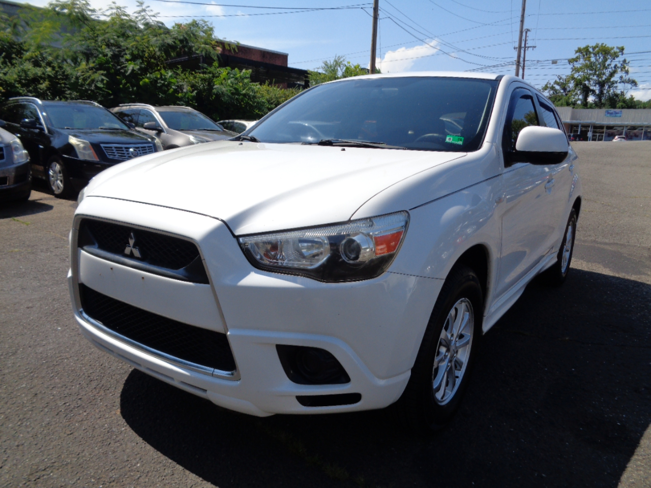 Mitsubishi Outlander Sport  2011