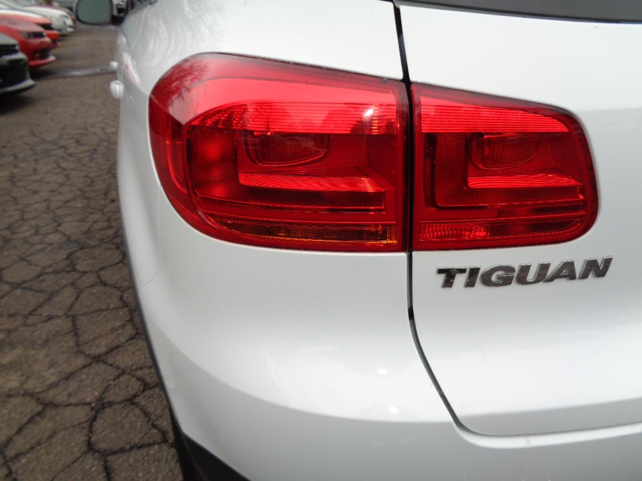 Volkswagen Tiguan S 4Motion 2015