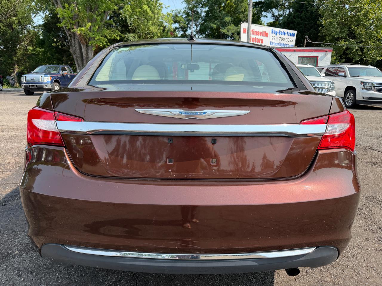 Chrysler 200  2012