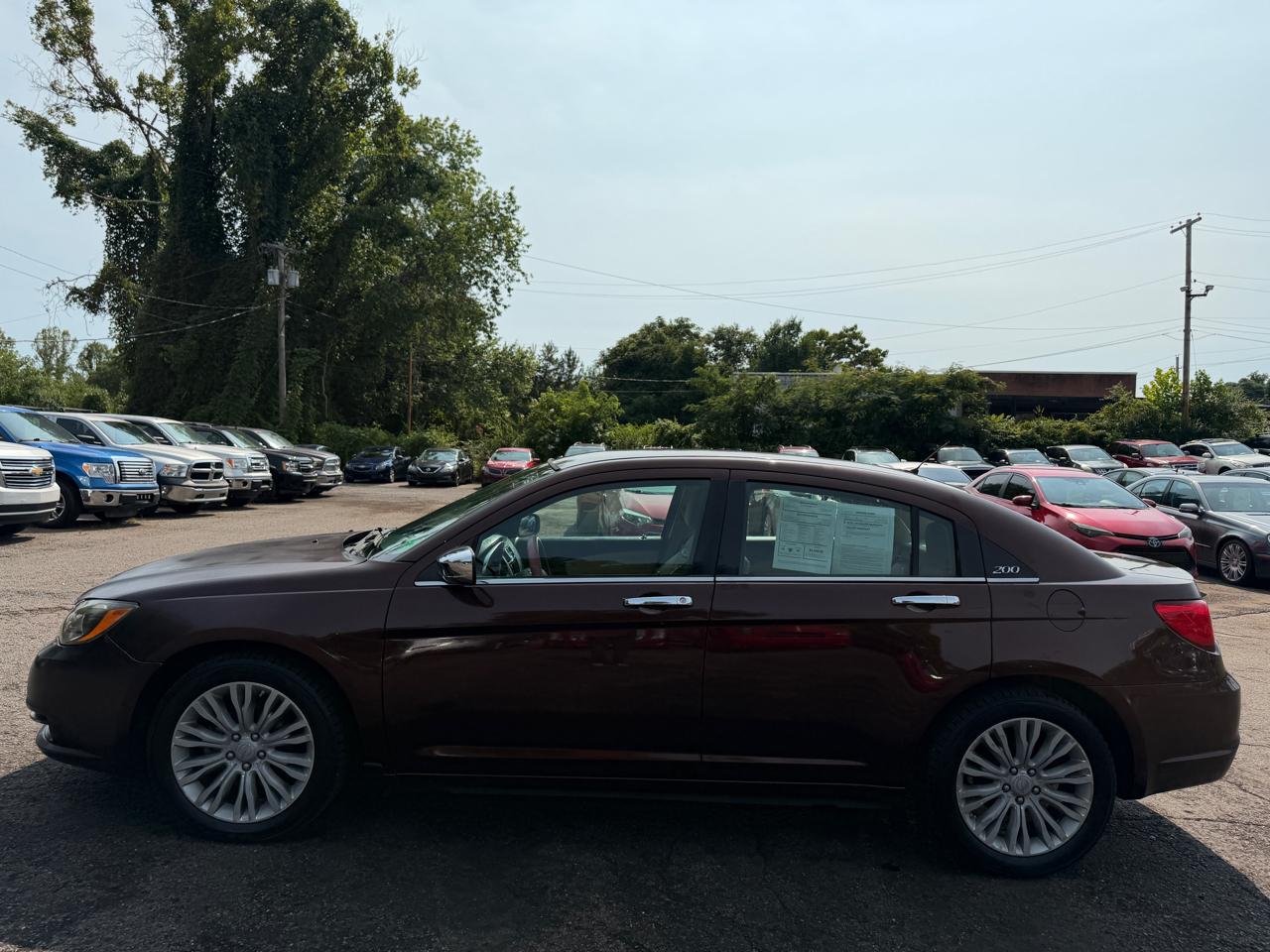 Chrysler 200  2012