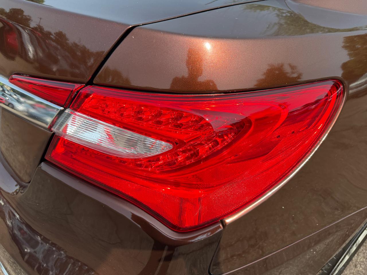 Chrysler 200  2012