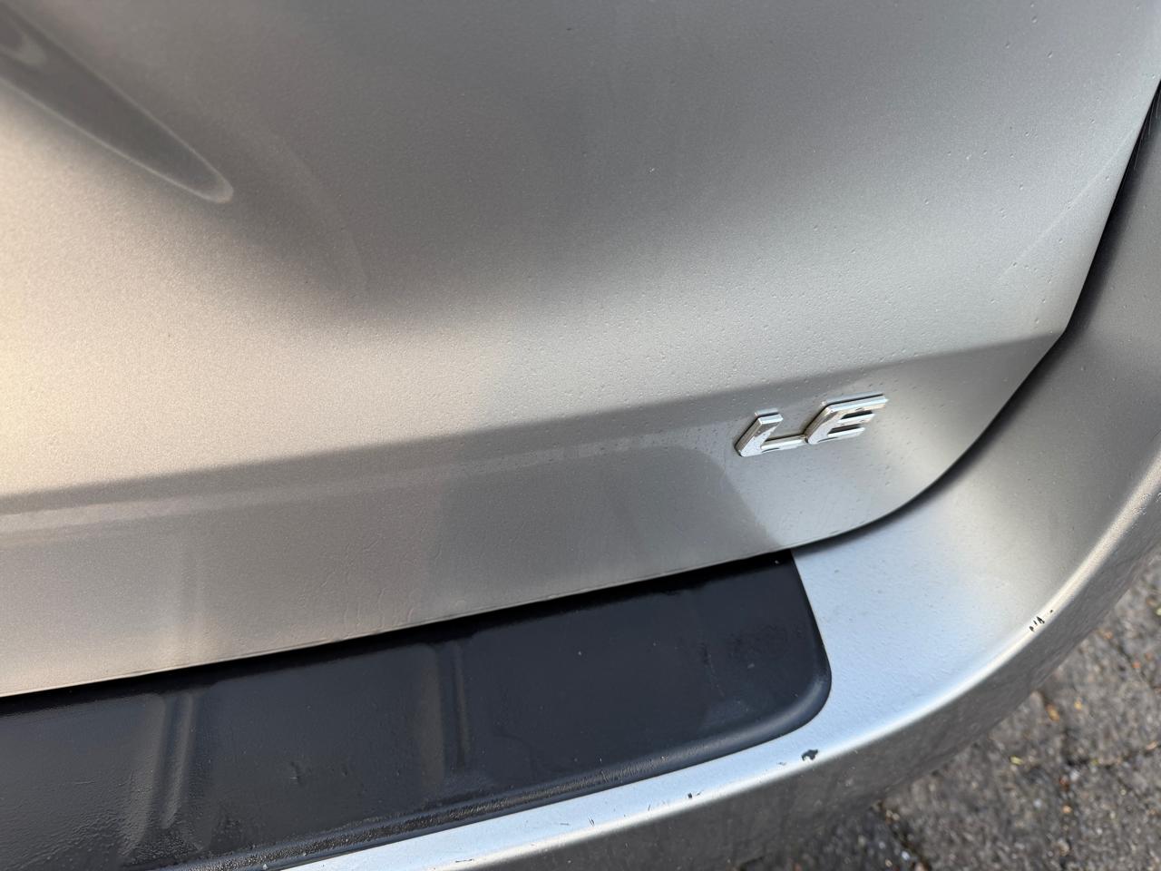 Toyota Sienna LE FWD 8-Passenger V6 2012