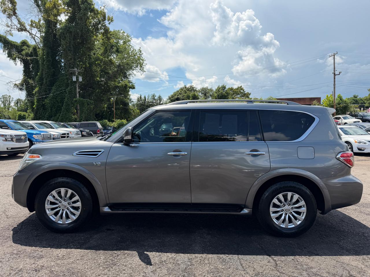 Nissan Armada Platinum AWD 2017