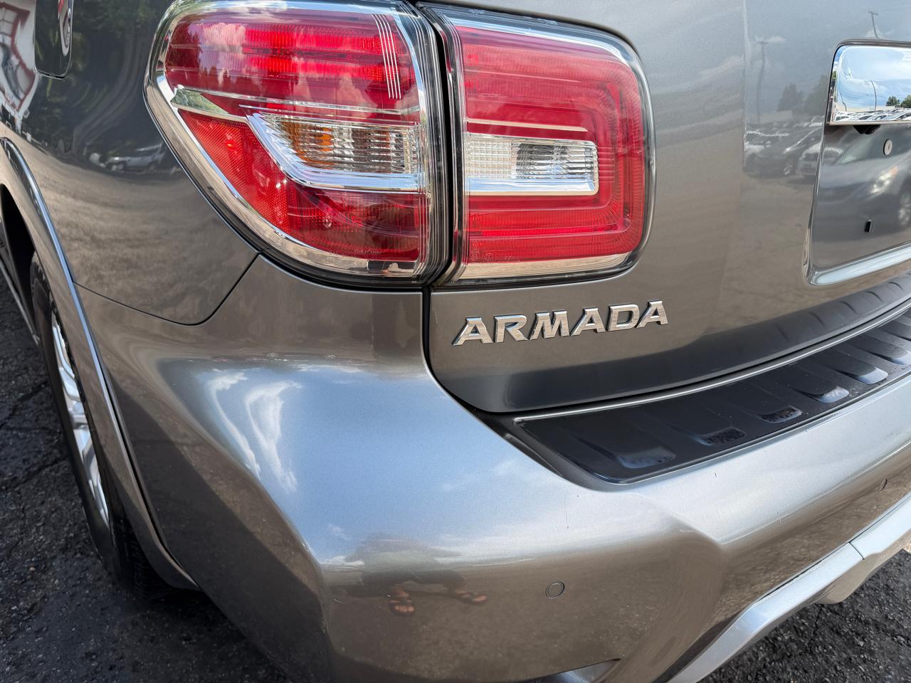 Nissan Armada Platinum AWD 2017