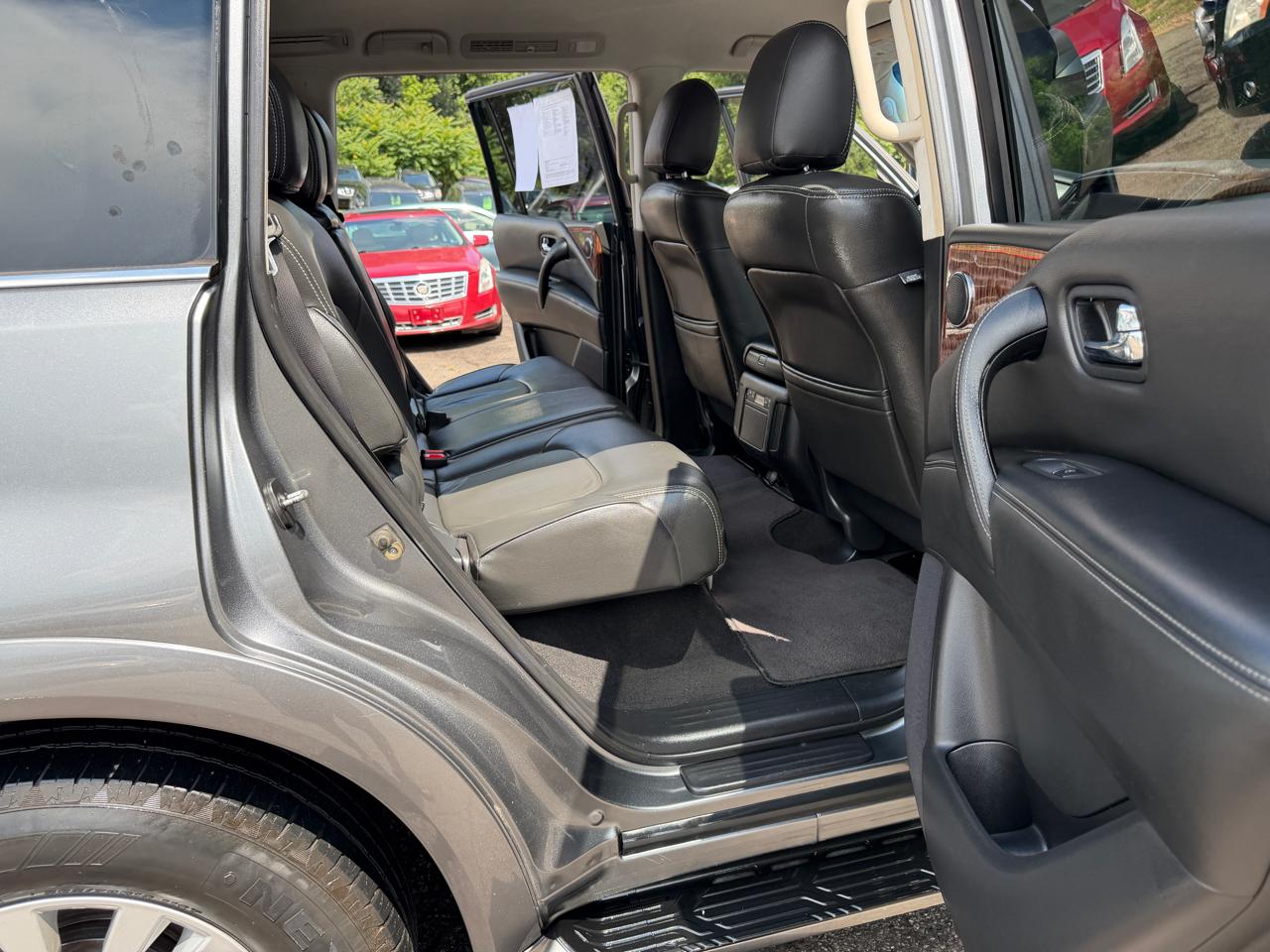 Nissan Armada Platinum AWD 2017