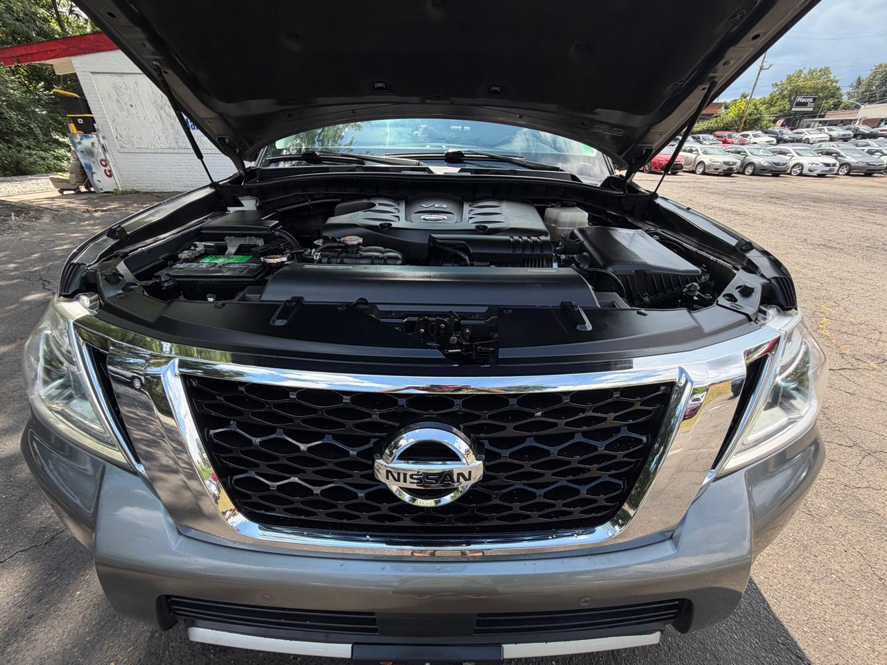 Nissan Armada Platinum AWD 2017