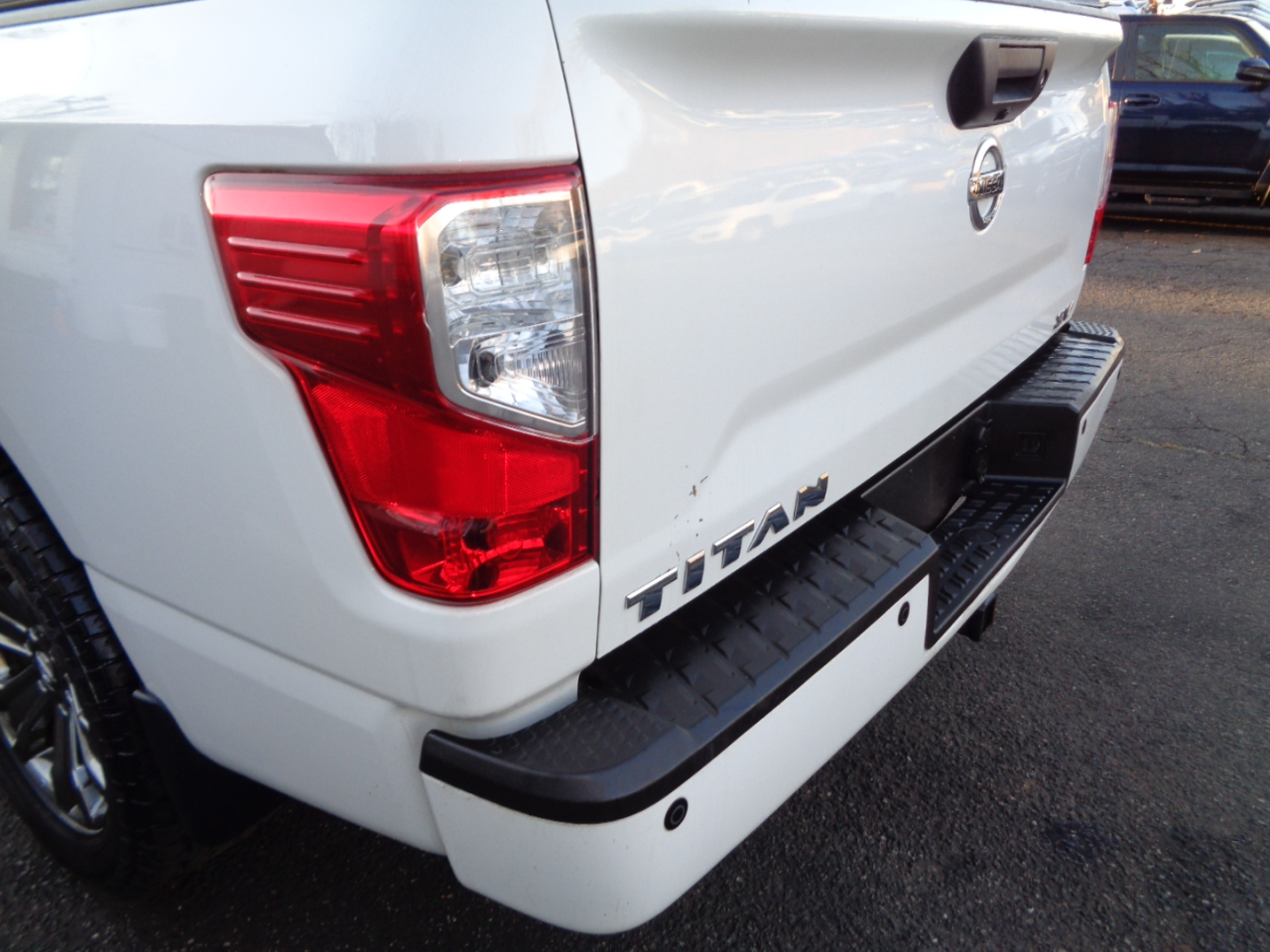 Nissan Titan Platinum Reserve Crew Cab 2WD 2018