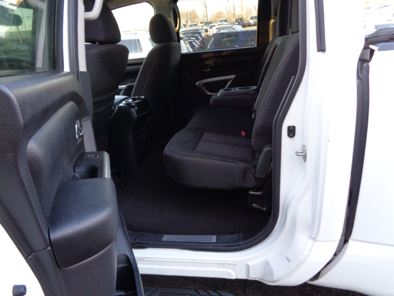 Nissan Titan Platinum Reserve Crew Cab 2WD 2018