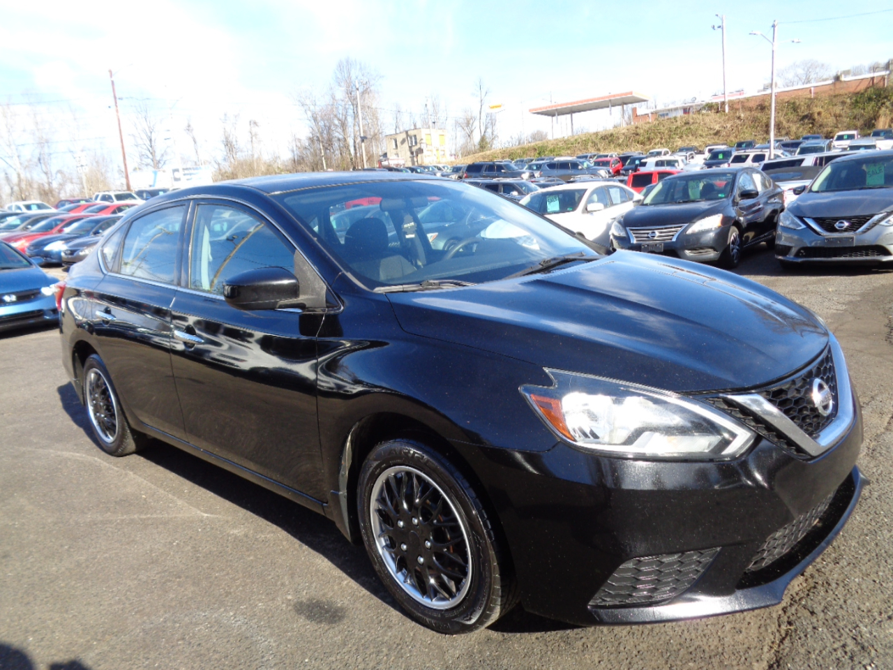 Nissan Sentra S 6MT 2017