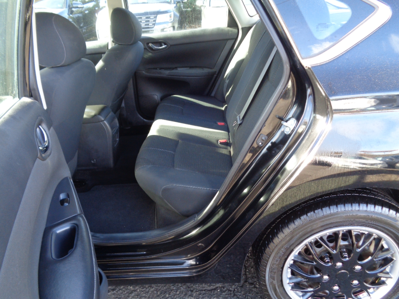 Nissan Sentra S 6MT 2017