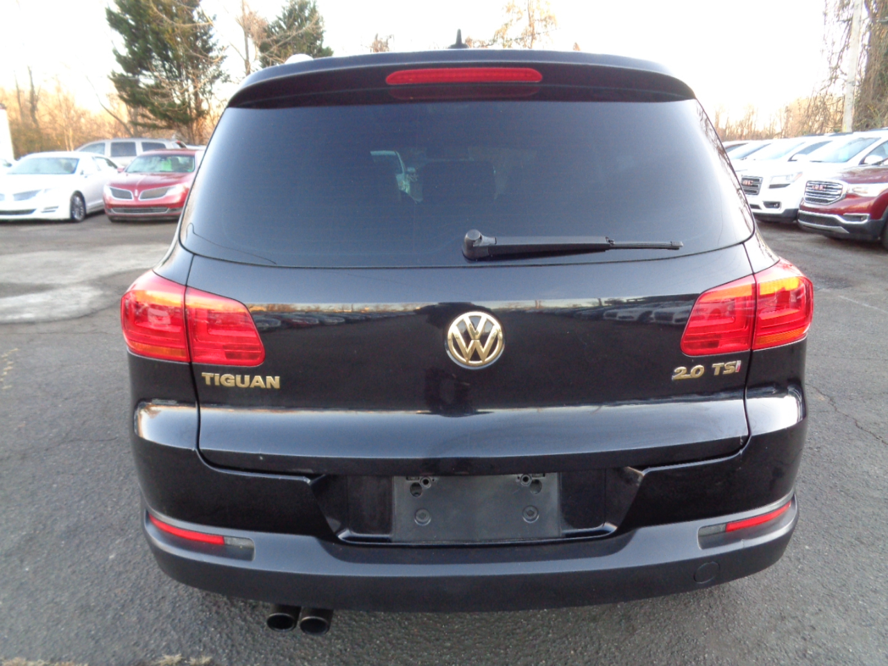 Volkswagen Tiguan S 2013