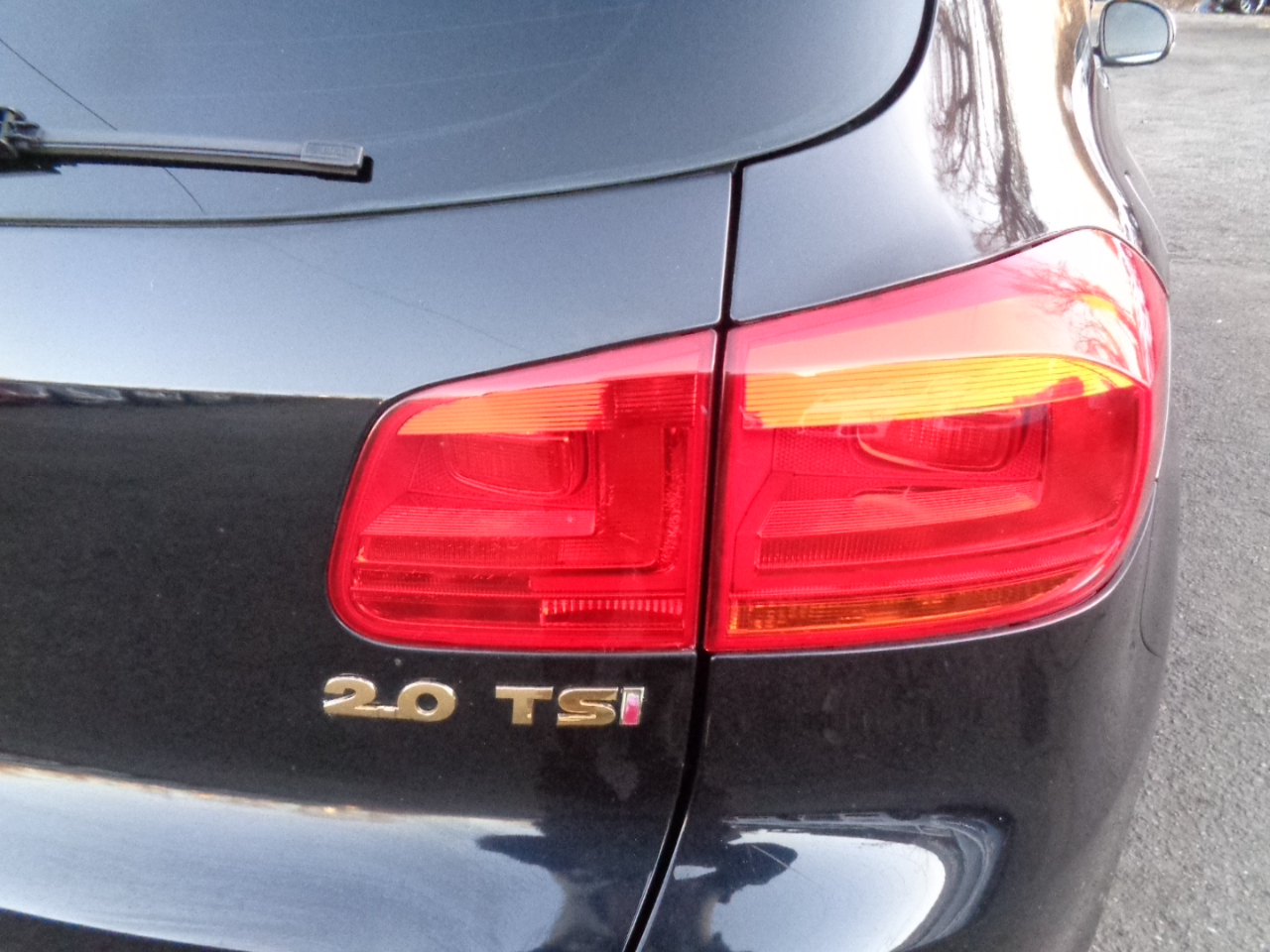 Volkswagen Tiguan S 2013