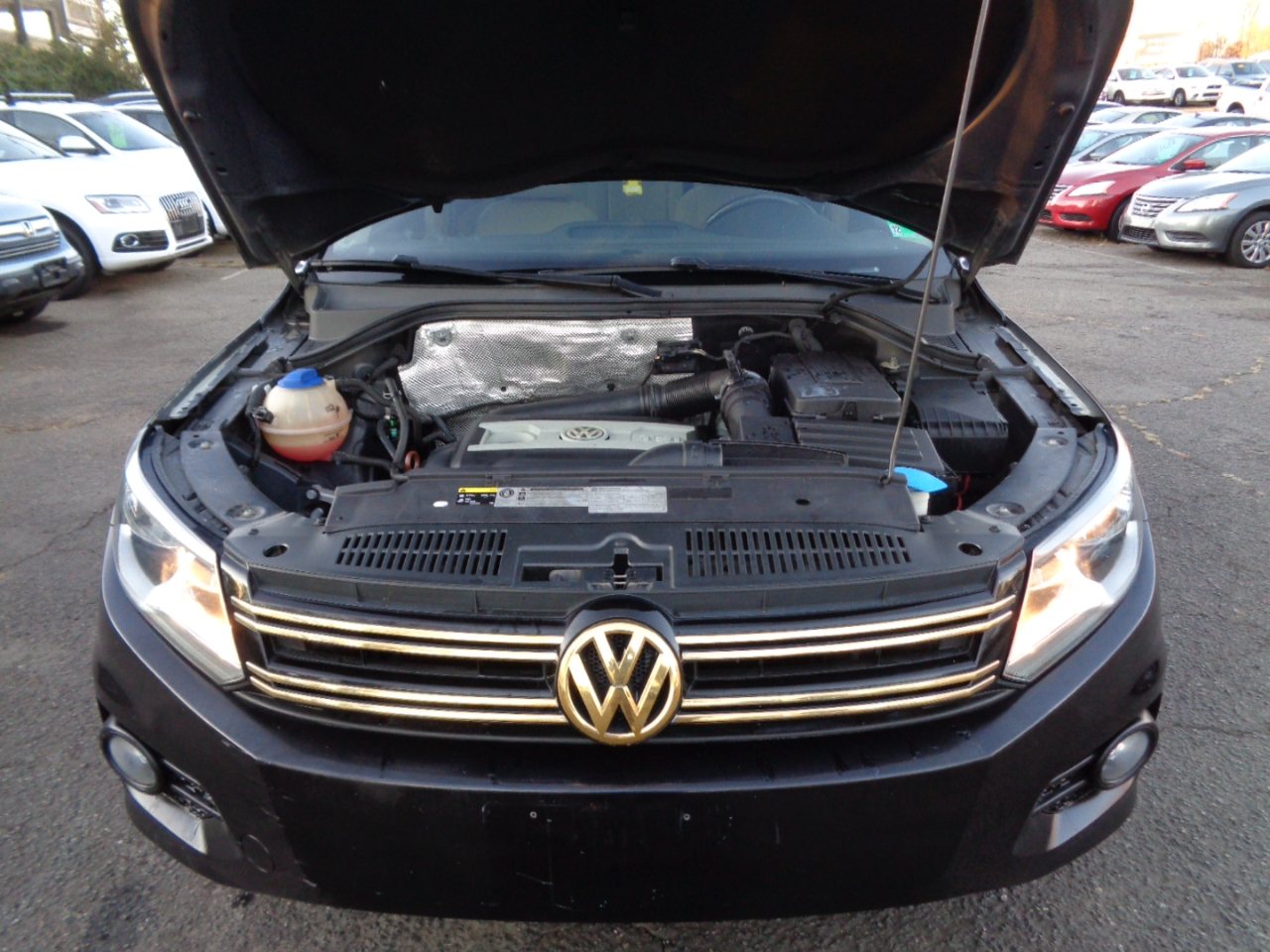 Volkswagen Tiguan S 2013