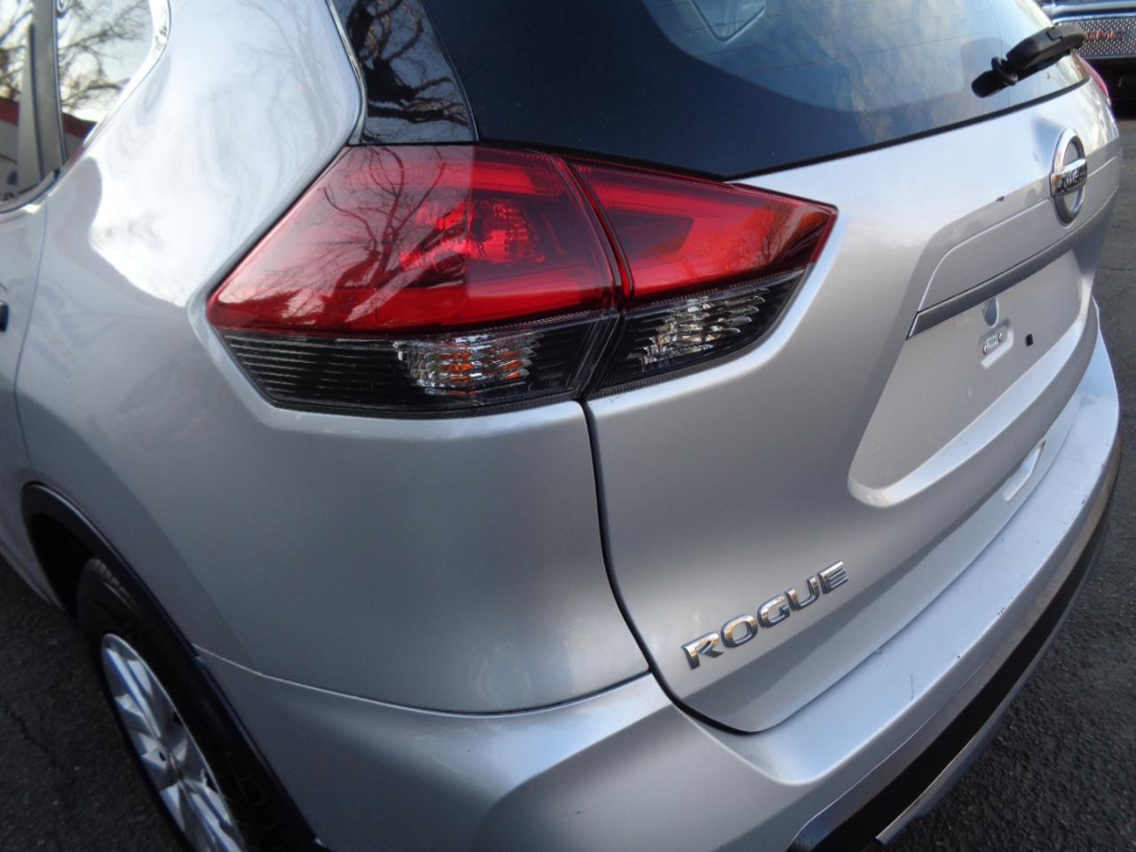 Nissan Rogue S 2WD 2018
