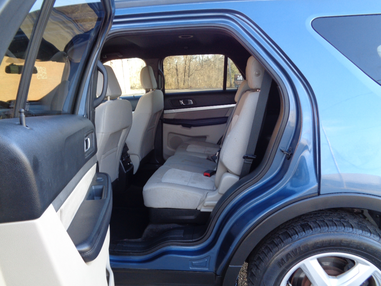 Ford Explorer Base FWD 2018