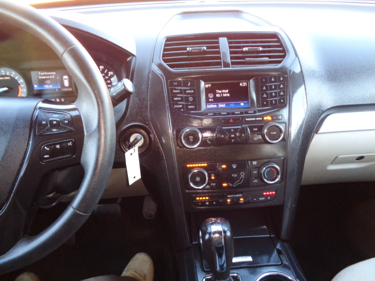 Ford Explorer Base FWD 2018