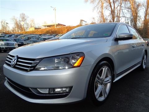 2015 Volkswagen Passat SE 6A
