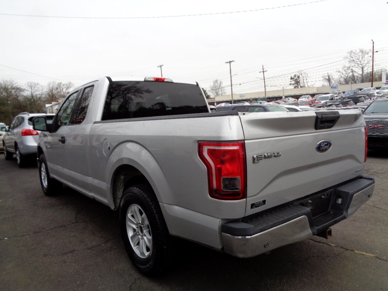 Ford F-150 XL SuperCab 6.5-ft. Bed 2WD 2015