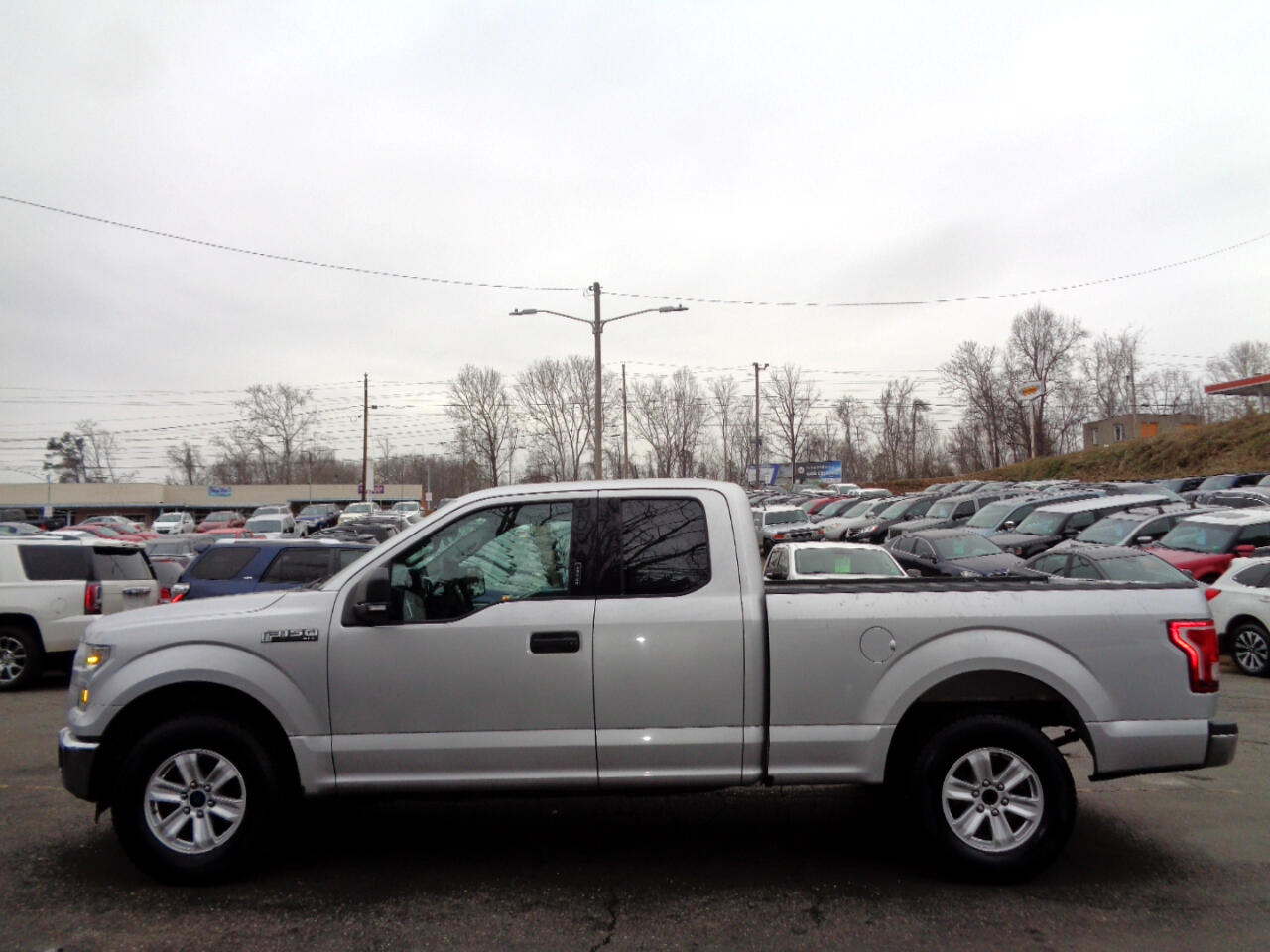 Ford F-150 XL SuperCab 6.5-ft. Bed 2WD 2015