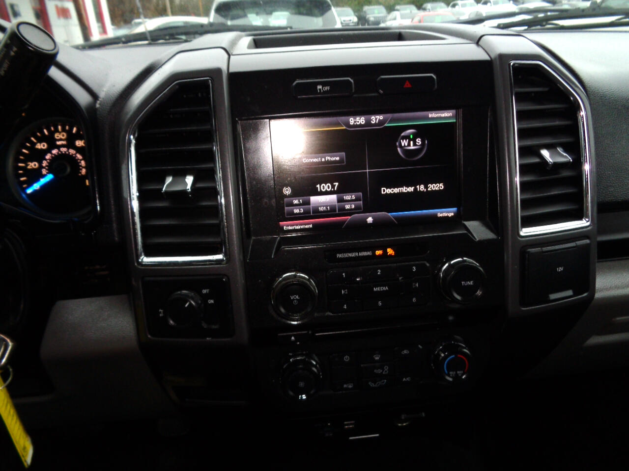 Ford F-150 XL SuperCab 6.5-ft. Bed 2WD 2015