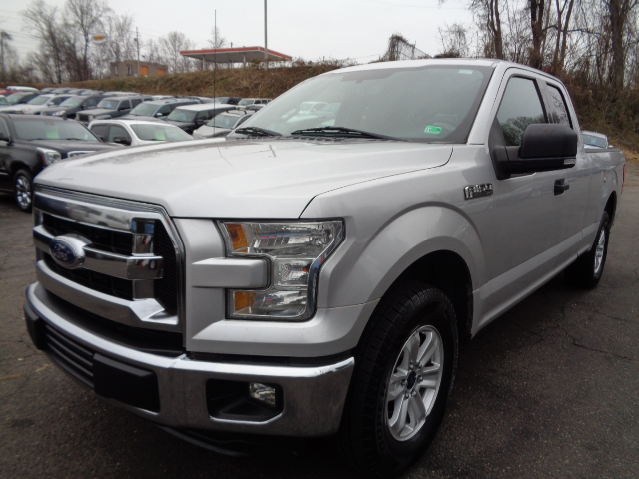 Ford F-150 XL SuperCab 6.5-ft. Bed 2WD 2015