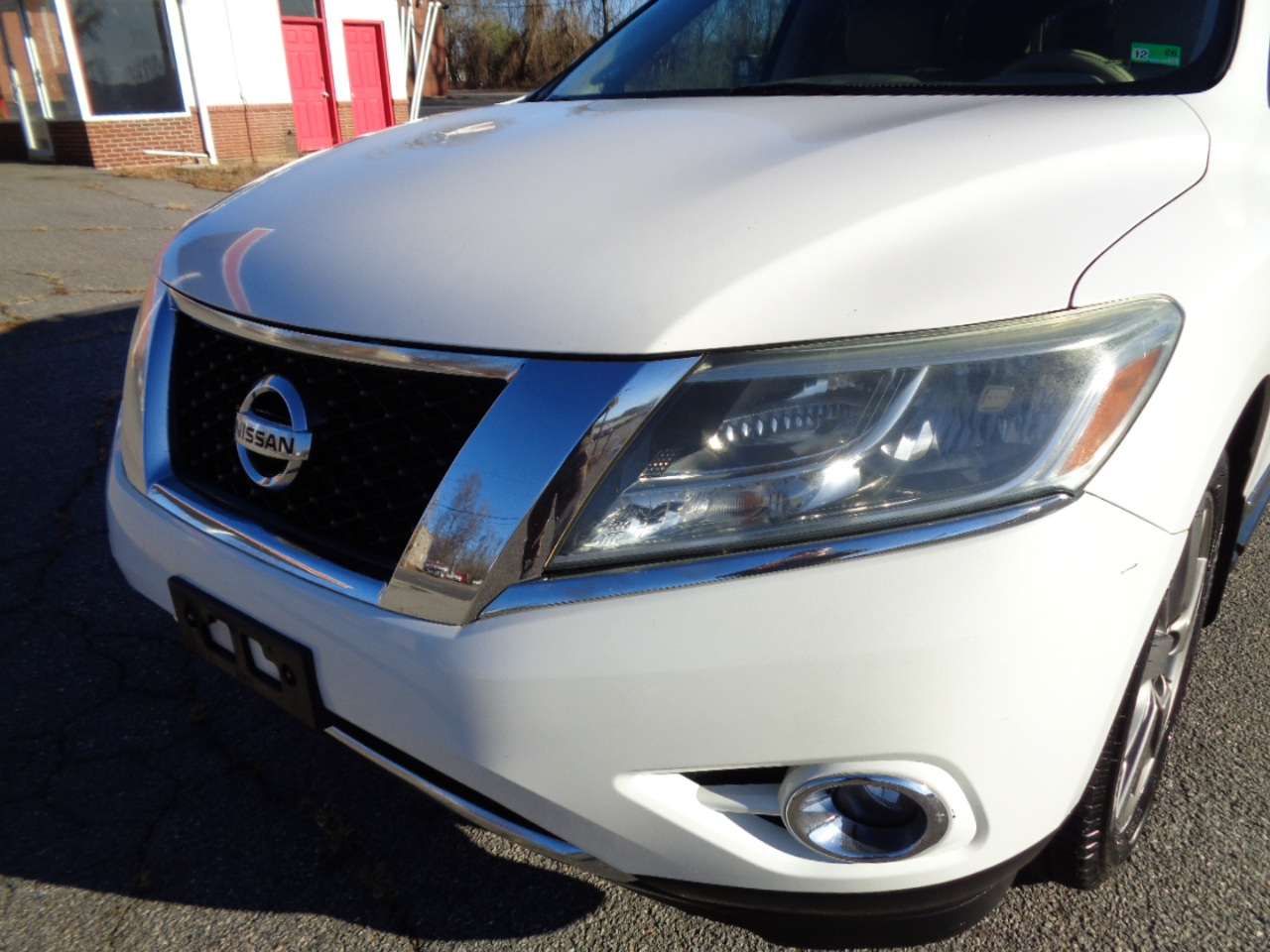 Nissan Pathfinder SV 4WD 2013