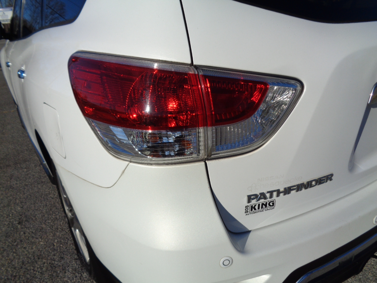 Nissan Pathfinder SV 4WD 2013