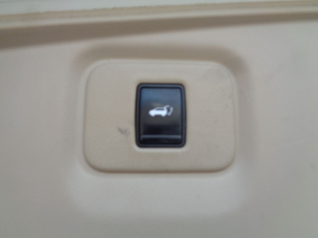 Nissan Pathfinder SV 4WD 2013