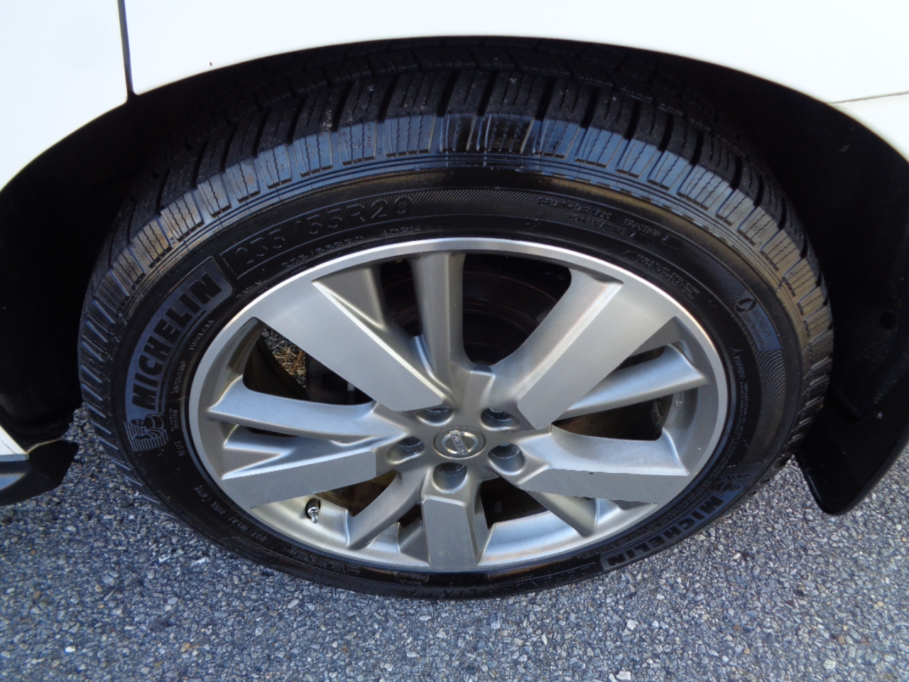 Nissan Pathfinder SV 4WD 2013