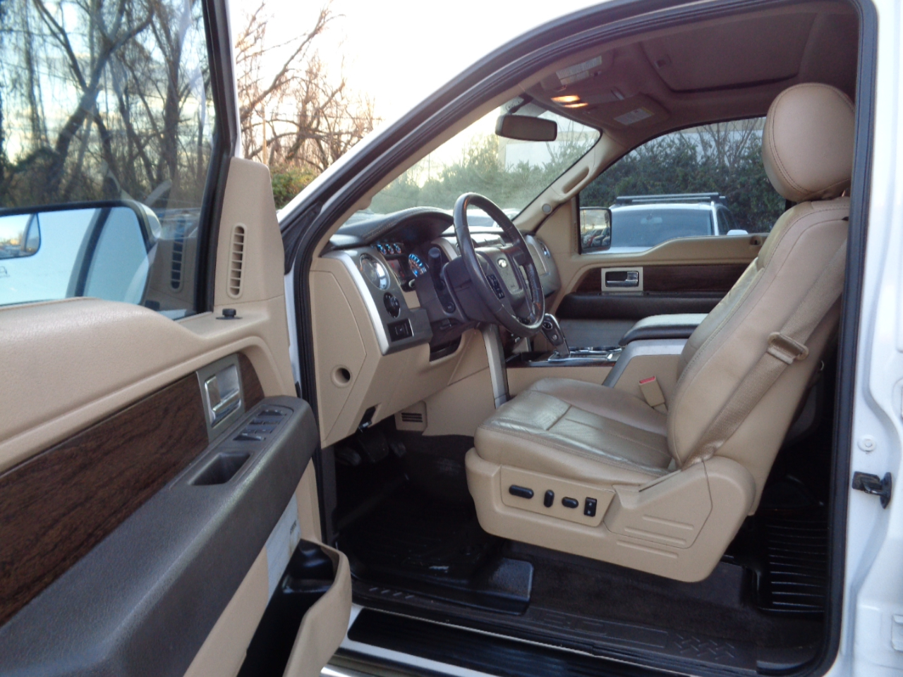 Ford F-150 Platinum SuperCrew 6.5-ft. Bed 4WD 2014