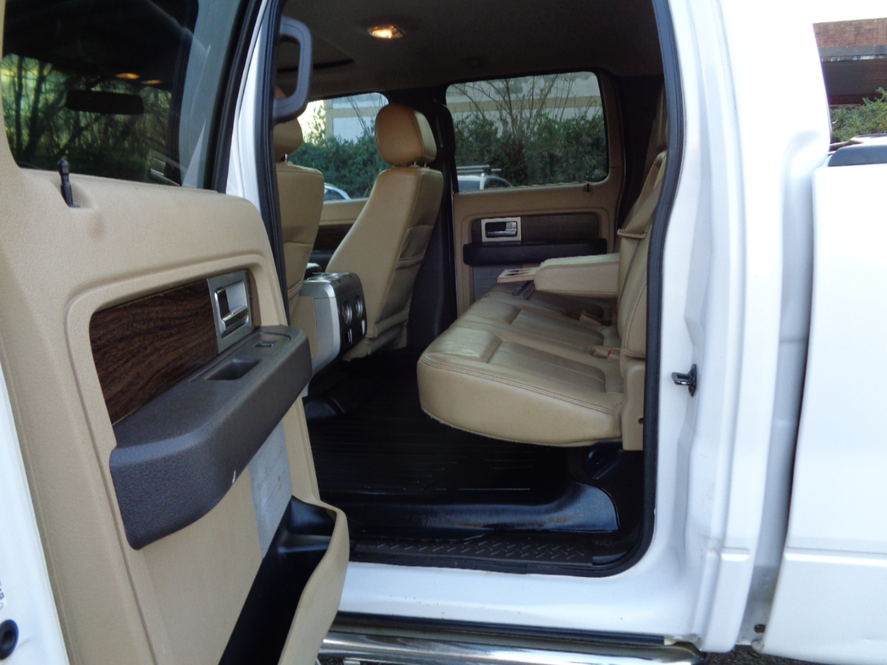 Ford F-150 Platinum SuperCrew 6.5-ft. Bed 4WD 2014