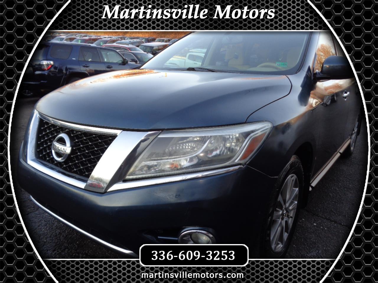 Nissan Pathfinder SV 2015