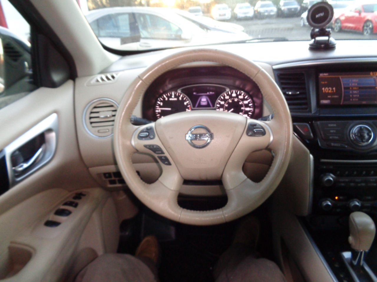 Nissan Pathfinder SV 2015