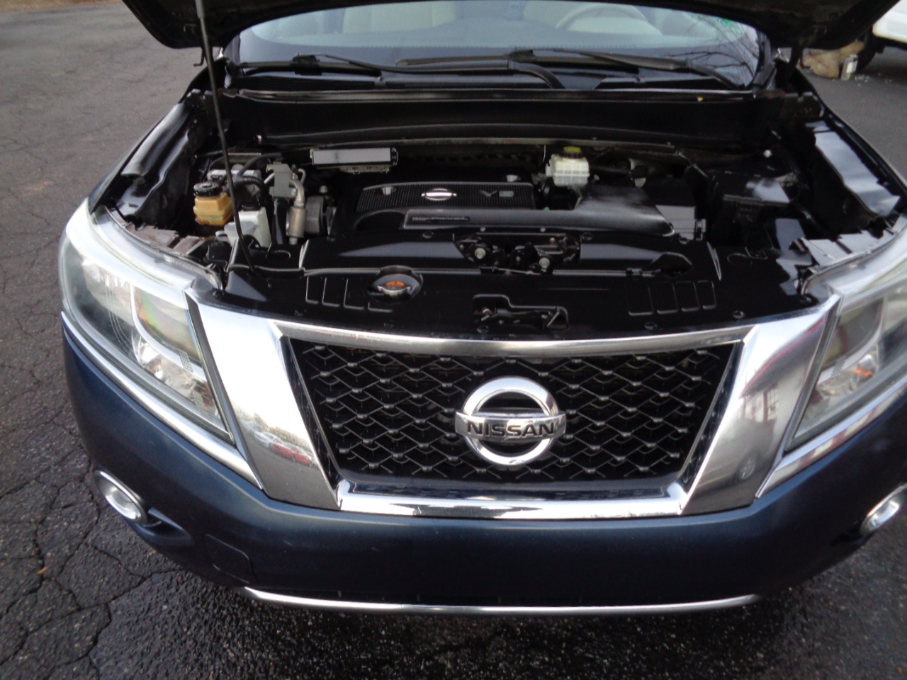 Nissan Pathfinder SV 2015